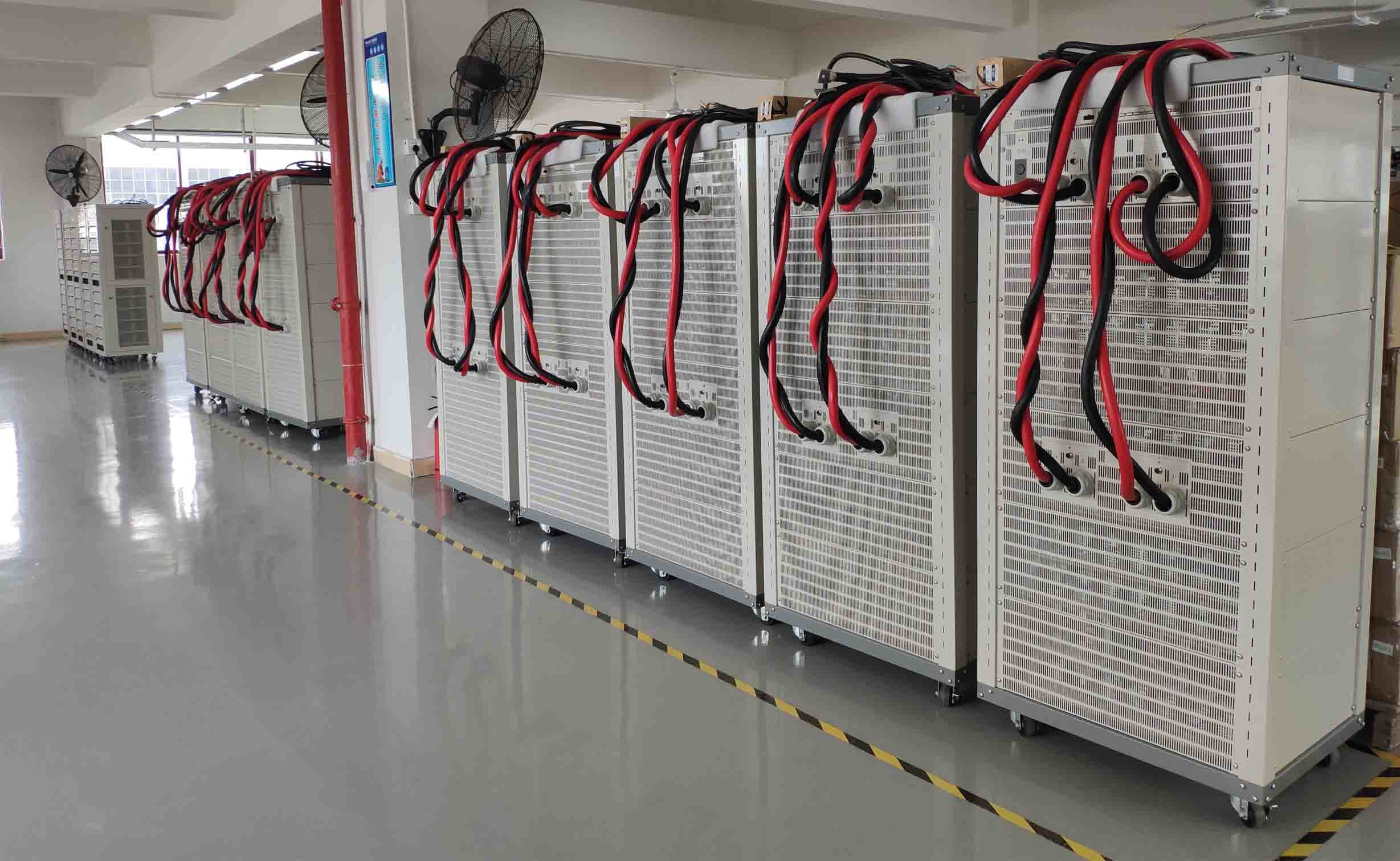 5V 60A Polymer Pouch Cell / Cylindrical Battery Testing System 8CH