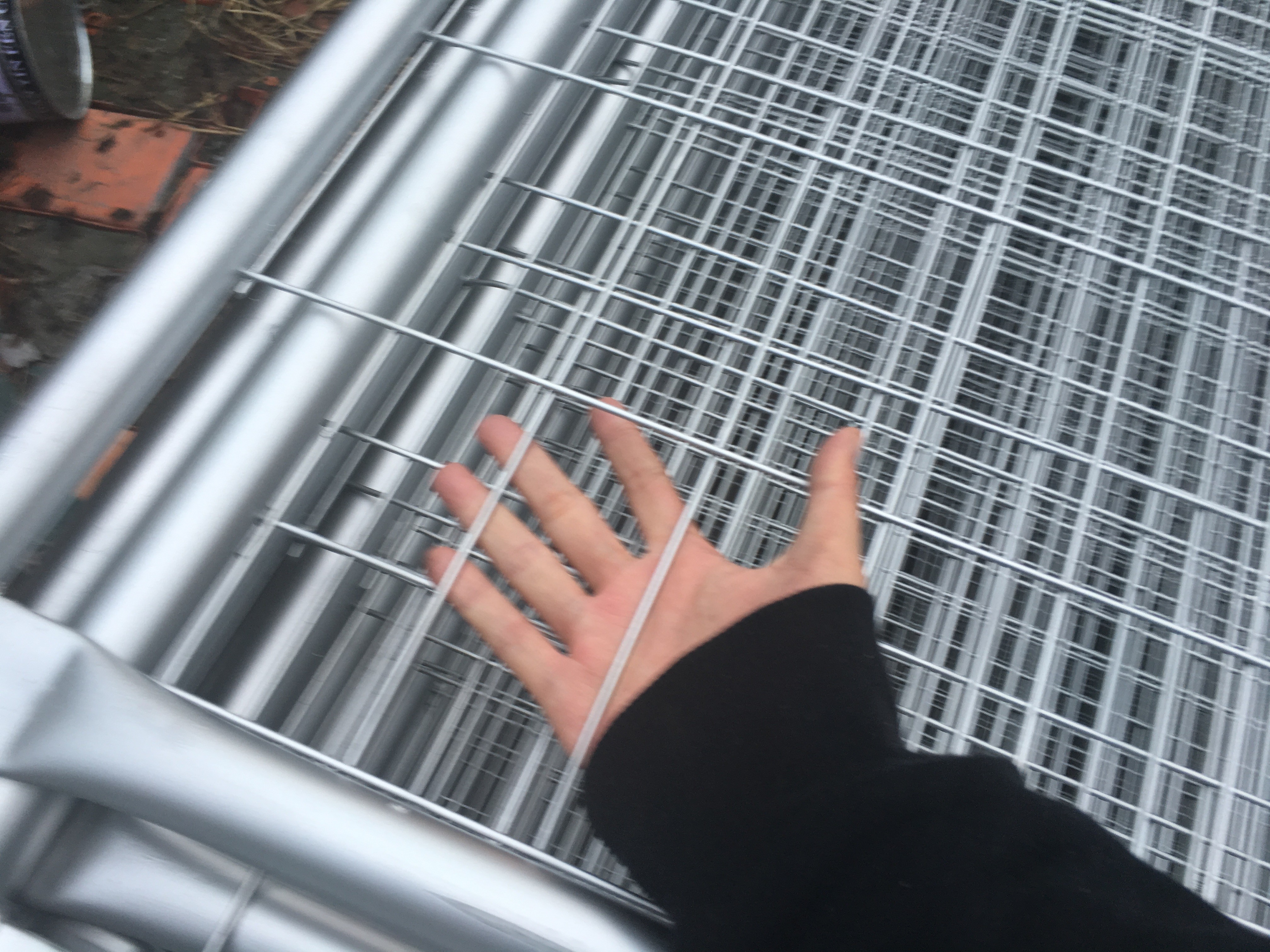 Heavy Duty Removable Pool Protection Fencing Silver Painted At Welds