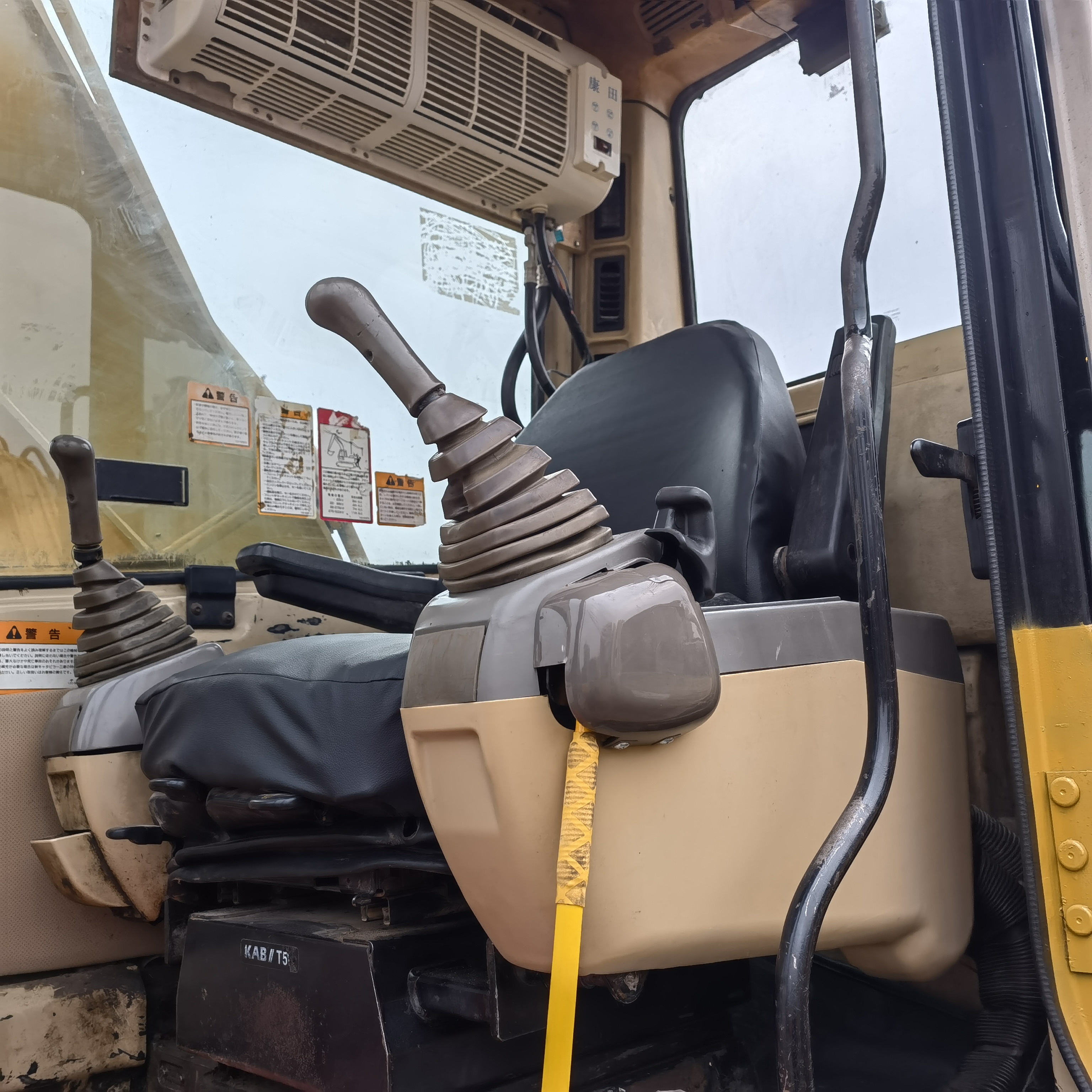 Used Caterpillar 320B Hydraulic Excavator Well-Maintained Full Service History