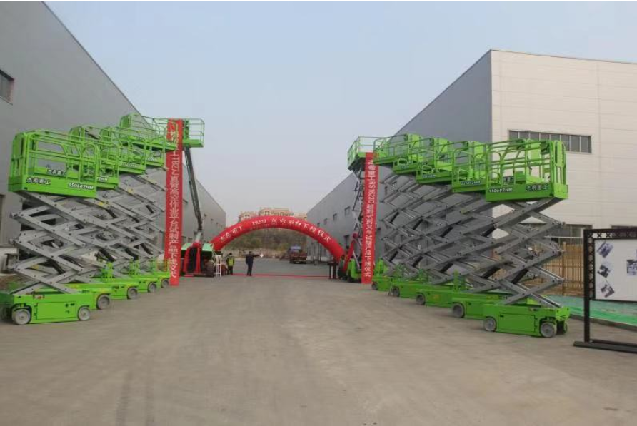 Telescopic Hydraulic Straight arm Boom Lift 27m platform with CE Certification