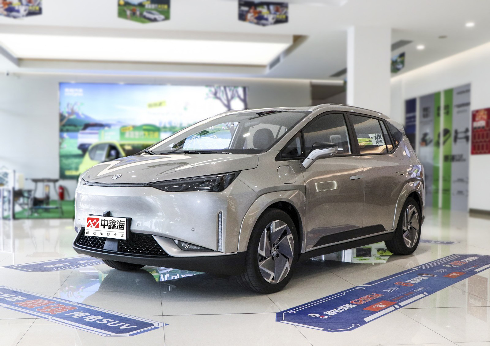 solor small car of electric car for sale HYCAN Hechuang Z03 2022 Trendy Cool Edition 510km 4 wheel cheap high speed electric car