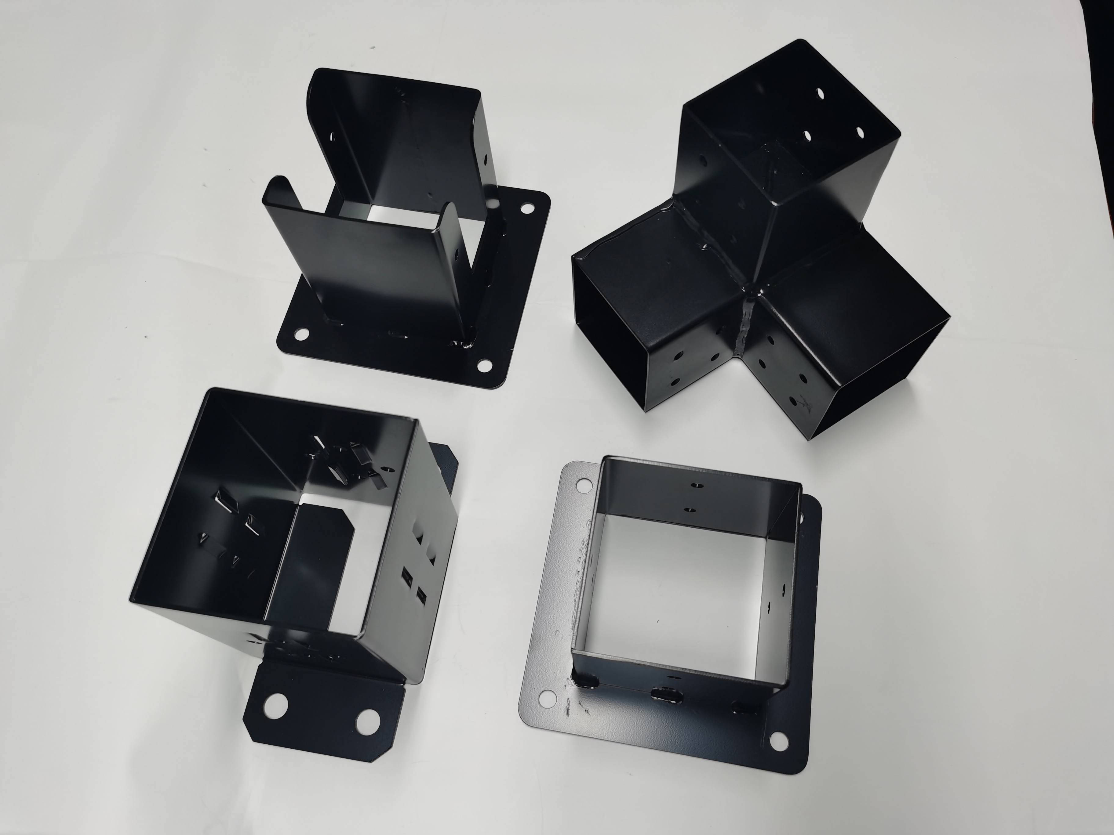 Electrophoretic Coating 3/4/5 Arm Pergola Corner Bracket for 4x4 Wood Posts