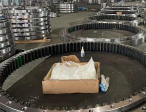 Quality 81QB-01020 SLEWING BEARING SLEWING RING EXCAVATOR R520-9 wholesale