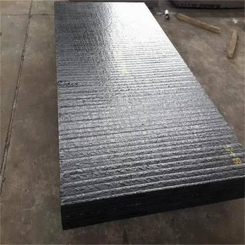 Q235B High Chrome Carbide Hardfaced Wear Plate For Fine-Grained Highly Abrasive