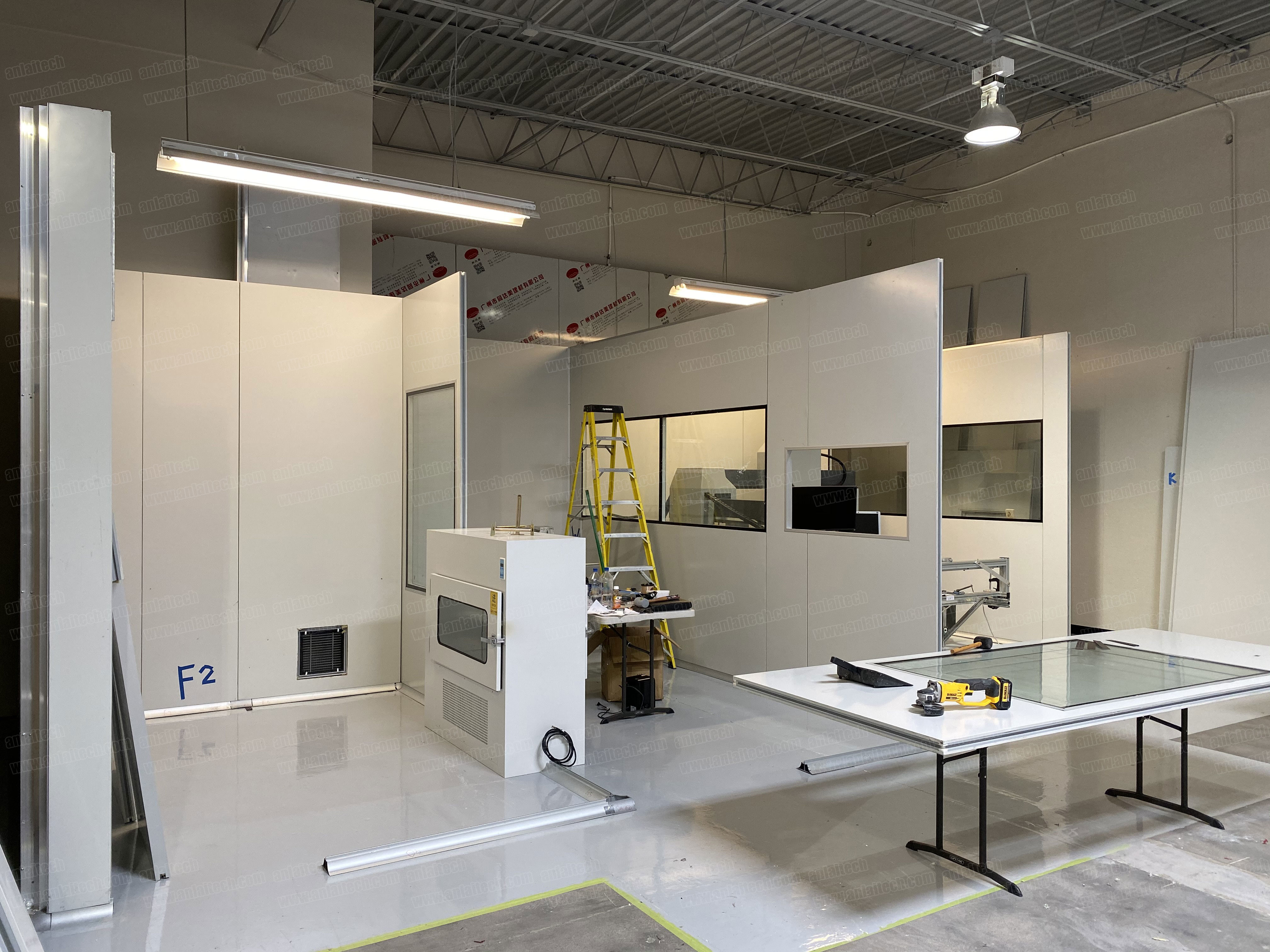400LUX 0.45m/S Sandwich Panel Clean Room , 30kw Modular ISO 7 Cleanroom