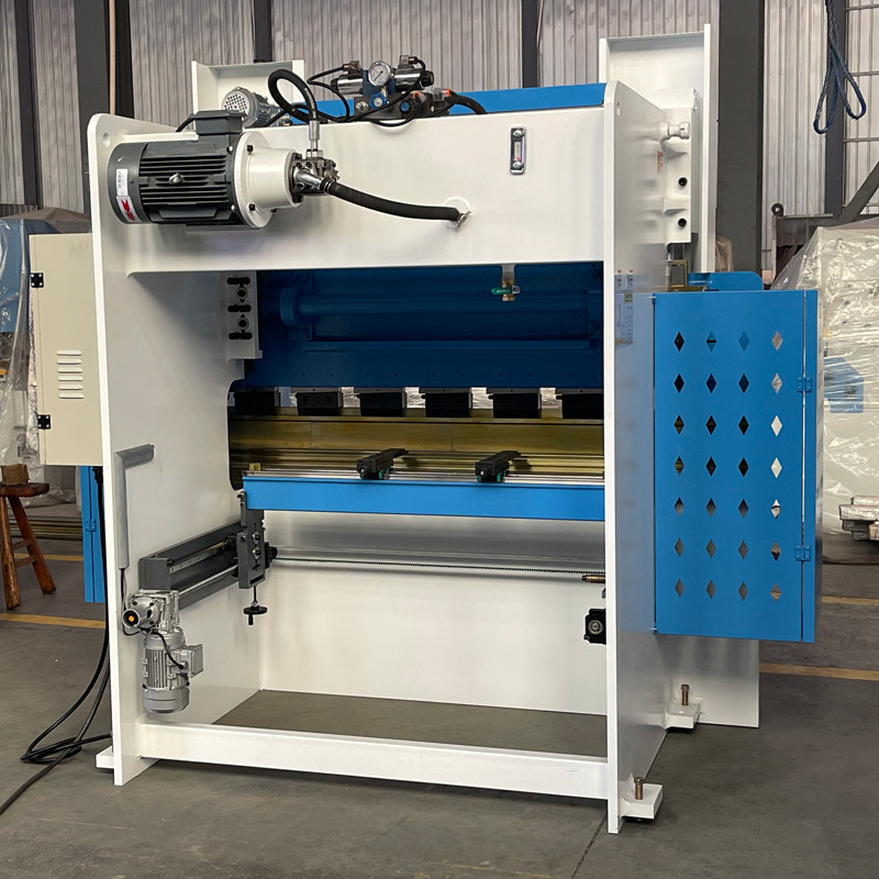 CNC Torsion Bar Press Brake High Precision 5.5KW NC Controller Hydraulic Bending Machine