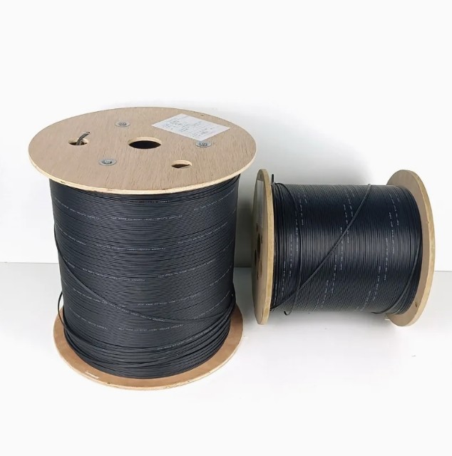 Bow Shape Self Supporting FTTH Drop Cable 4 Corers for Telephone Communication