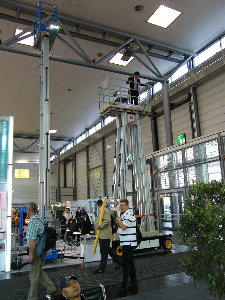12m Stable Vertical Aluminum Work Platform For Continuous Aerial Working