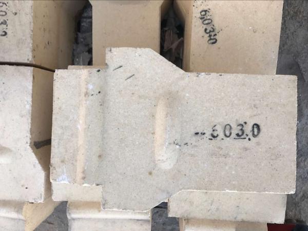Hot Air Furnace Lightweight Fire Brick , Kiln Fired Bricks With Low Thermal