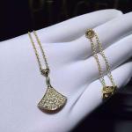 brand jewelry DIVA full diamonds necklace in 18 kt pink gold Also available in