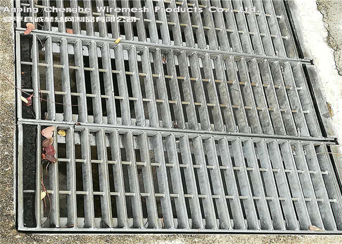 Steel Grid Trench Drain Metal Grate High Bearing Bright Surface Good Ventilation