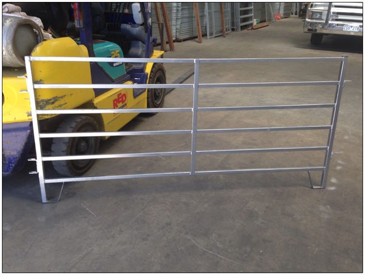 Interpon Powder Coated RAL 6005 USA Livestock Fence Panels 6ft X 10ft