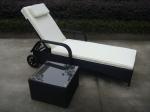 Comfortable All Weather Mobile Rattan Sun Lounger With Wheel