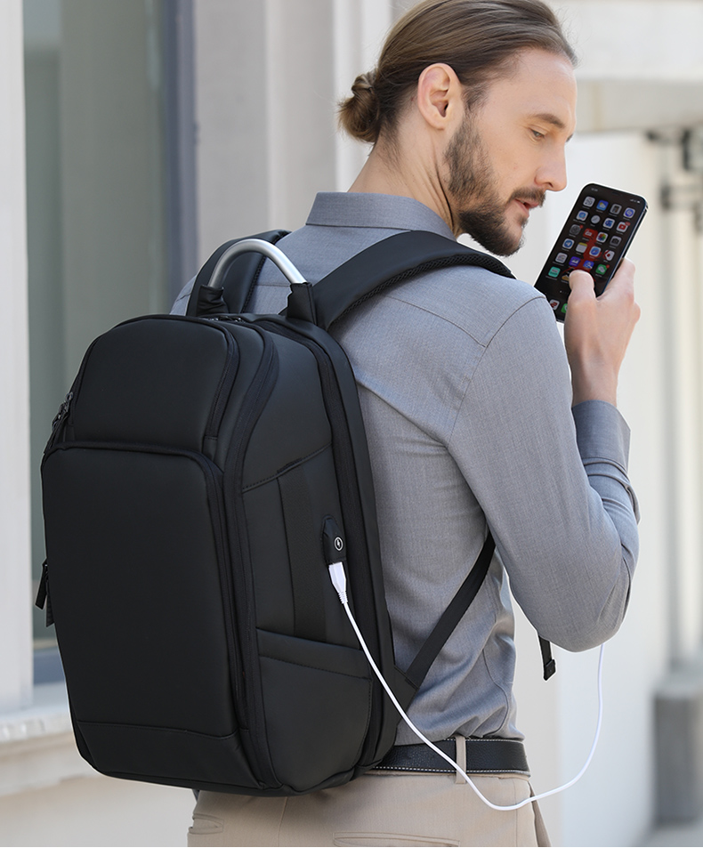 New custom logo large capacity anti theft laptop bag waterproof bag with USB interface business travel Backpack