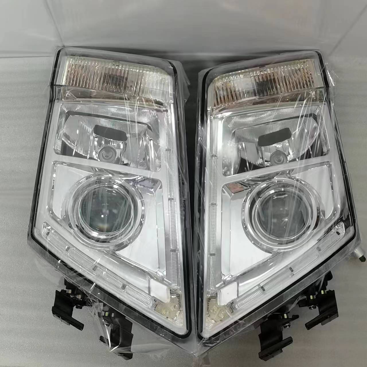 Model FH FH 12 FM FM 12 FM 9 OE No. 20360898 For Volvo Trucks Accessories Truck Headlights