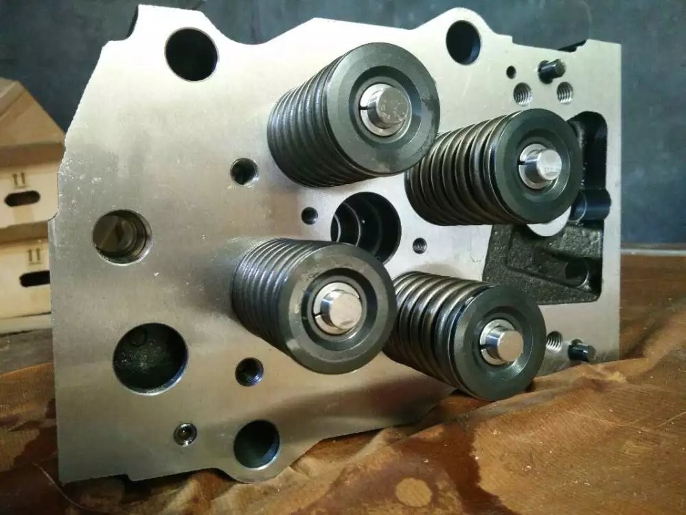 Cummins KTA19 KTA38 Diesel Engine Cylinder Head Good Quality Lowest Price