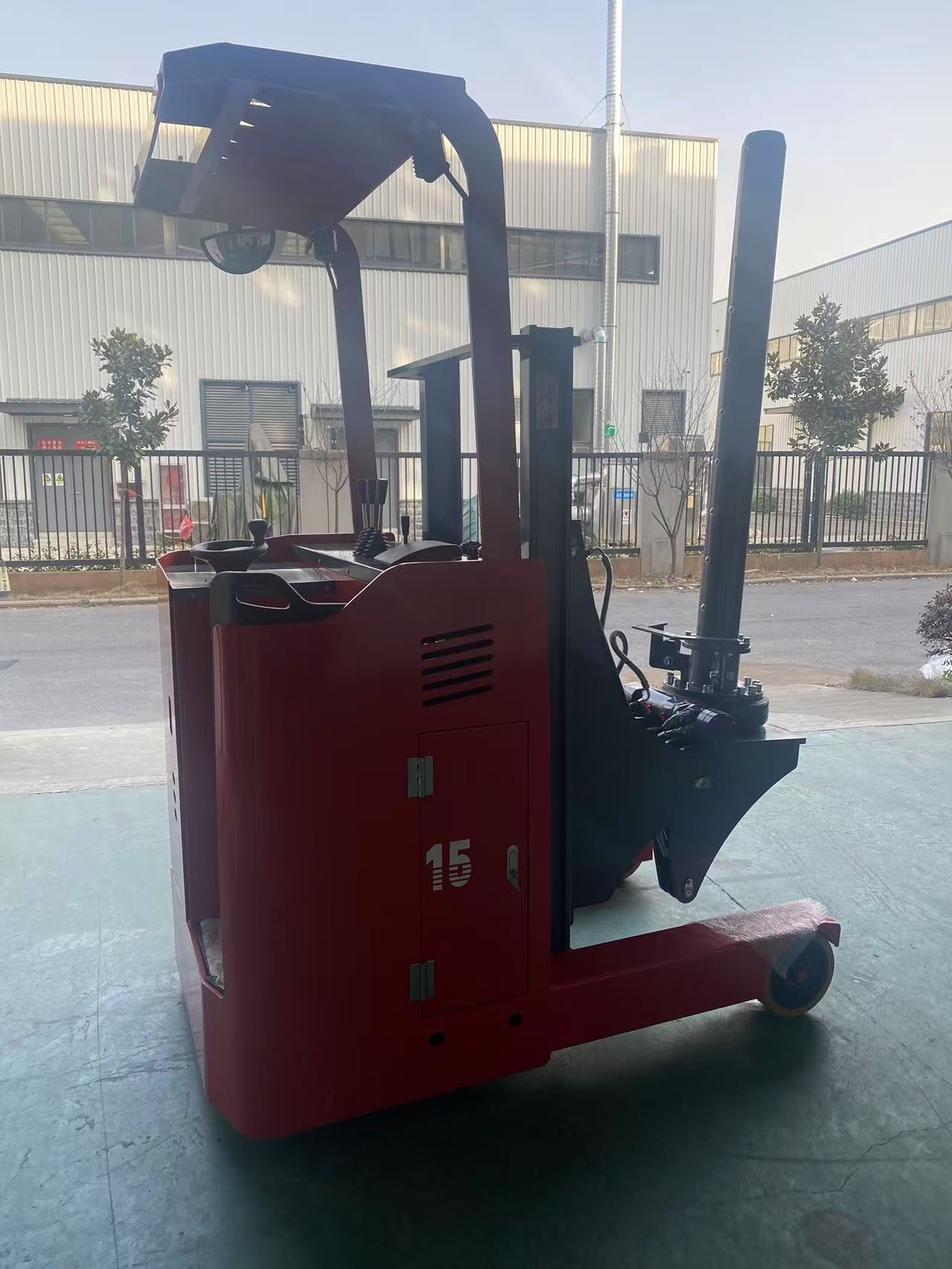 Prevent Damage To Paper Rolls Paper Roll Stacker 1 Ton / 2 Ton Electric Forklift Stacker With Mandrel