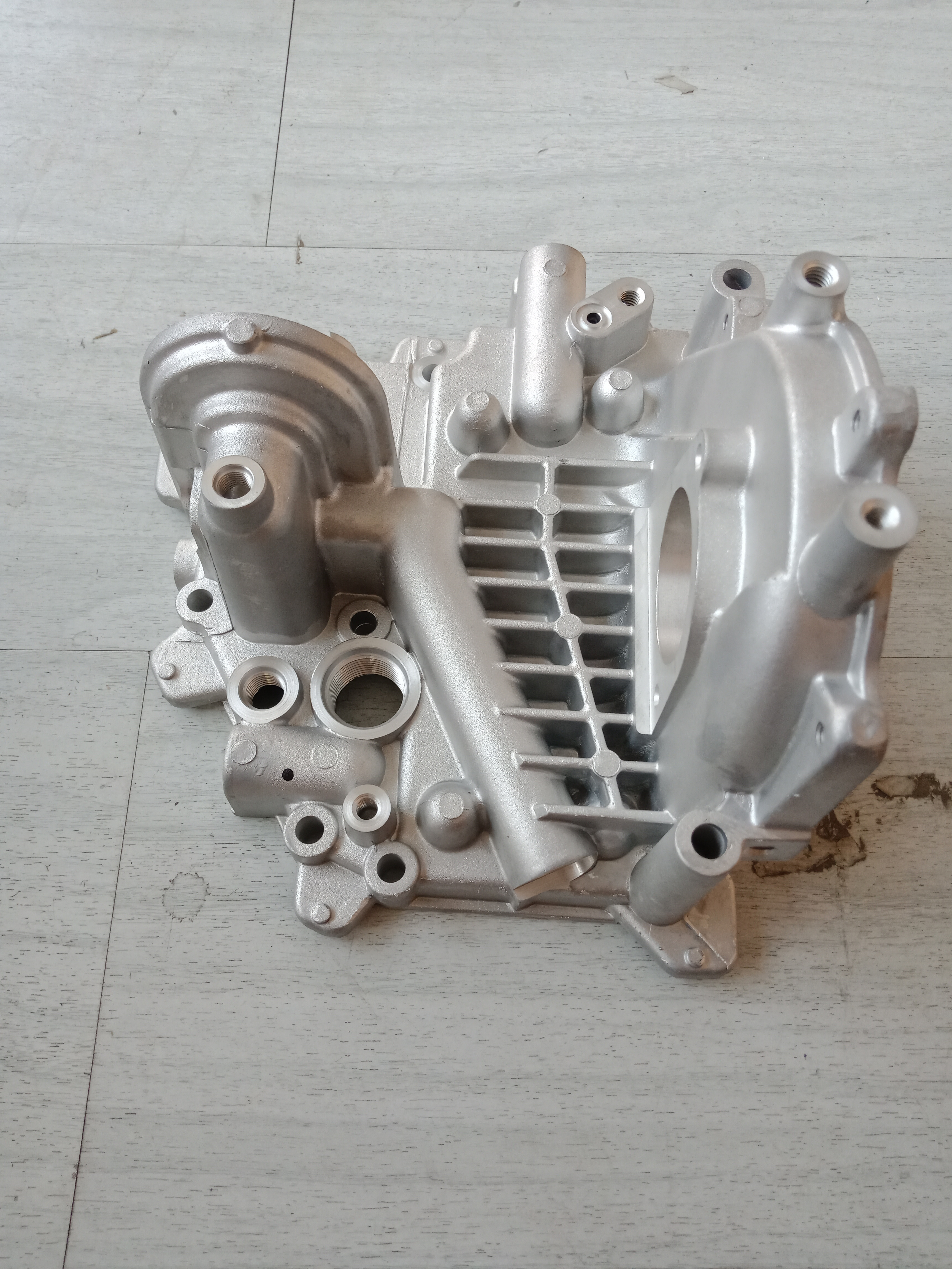 ISF3.8 Engine Model Cummins Oil Cooler 5284441 For Construction machinery