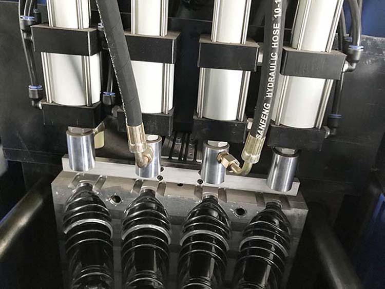 Semi Automatic Pet Bottle Blow Molding Machine 5000 ml Bottle Volume with Design