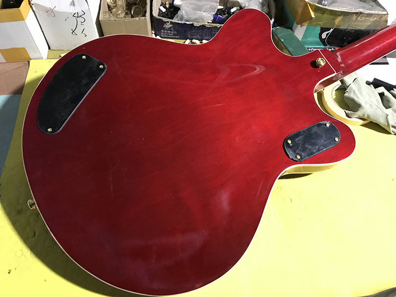 Custom Double F Hollow Body Jazz Eelectric Guitar with Golden Tremolo Quilted Flamed Maple Top Gret Style Guitar