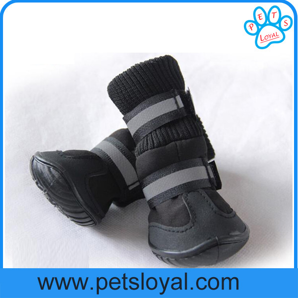 China Manufacturer Pet Supply Product Winter Medium and Large Pet Dog Snow Boots