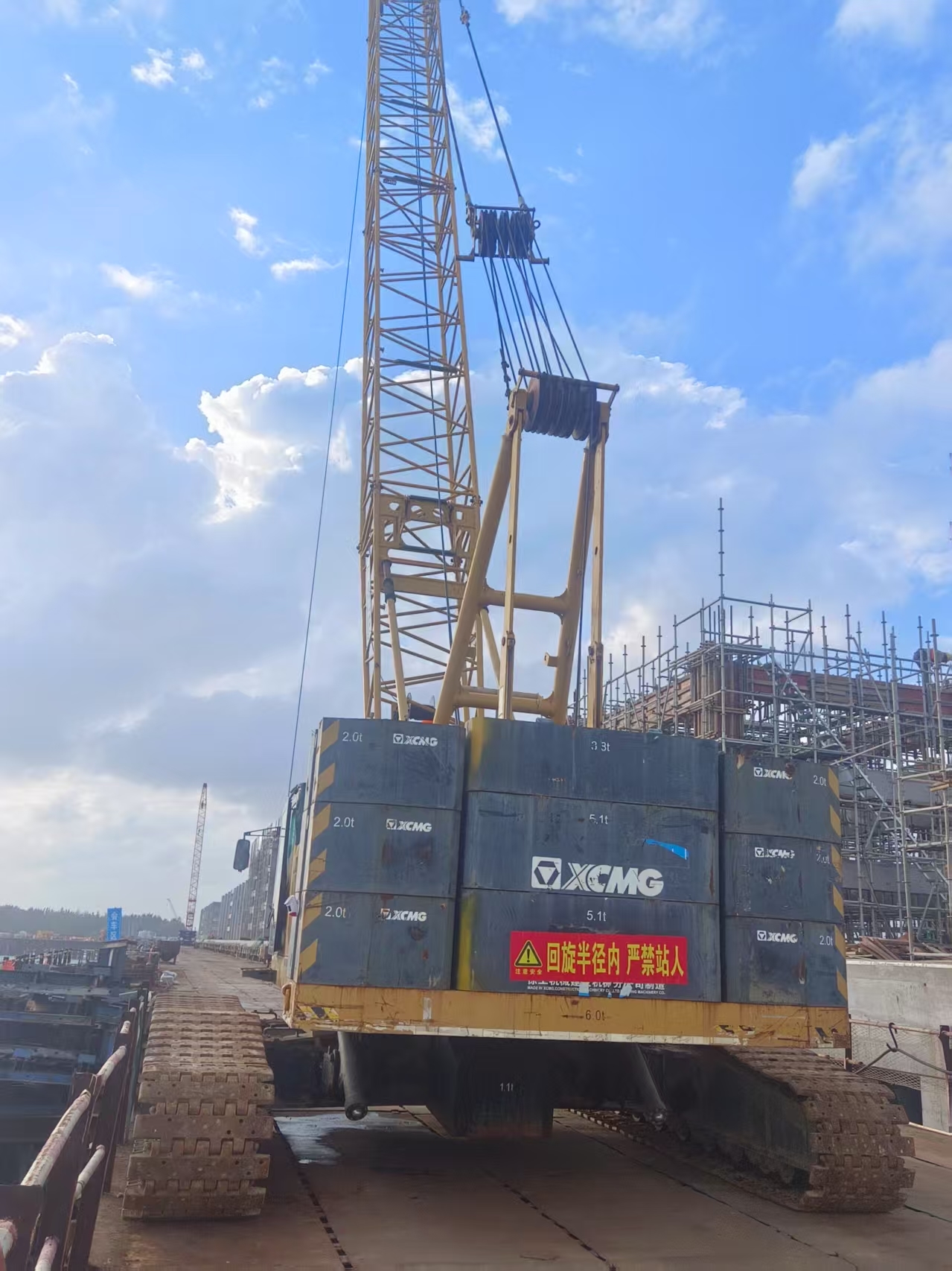 2020 XCMG crawler crane 100 tons high quality and low price