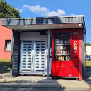 Quality Black Sheet Metal Cake Vending Machine Quick And Convenient wholesale