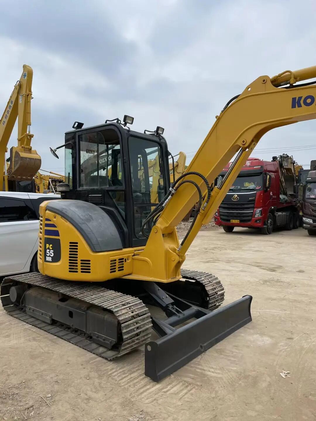 Mini Digger Used Komatsu PC55mr PC56 Crawler With 0.2m3 Bucket Capacity