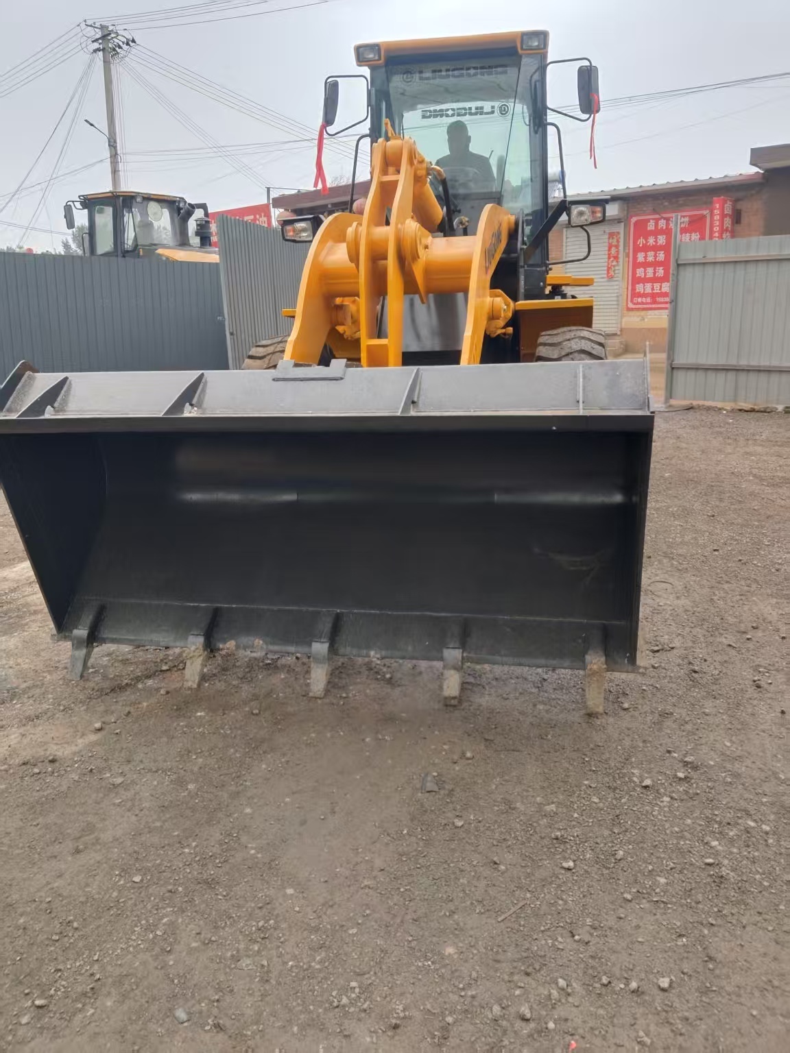 Used LIUGONG 835 Wheel Loader Reliable Second-Hand Loader 1.7 M3 Bucket Capacity