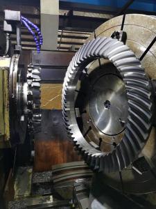 Quality SAE 4320 Steel Spiral Bevel Gear Milling Transmission 20 Module 53T wholesale