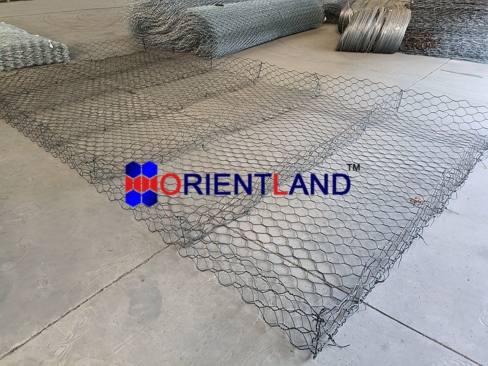 PVC Coated Gabion Baskets Mattress Reno Mattress High Zinc Coated Wire