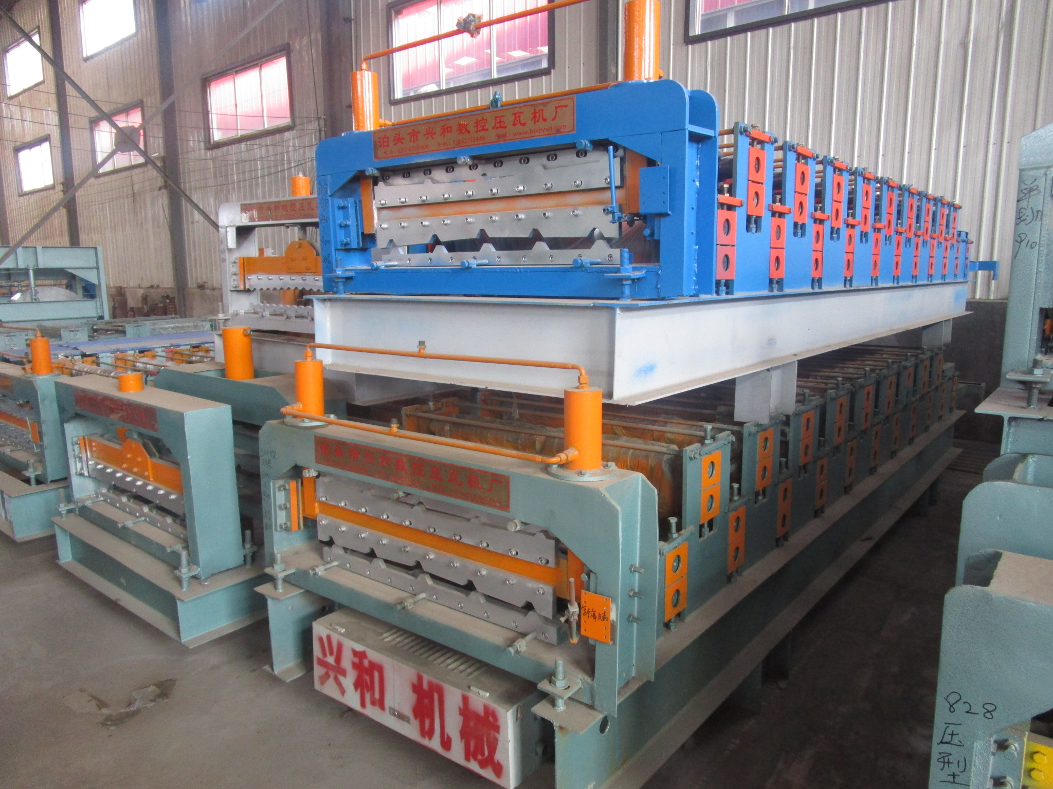 Metal Roof Making Machine/ Bamboo Type Tile Glazing Roll Forming Machine