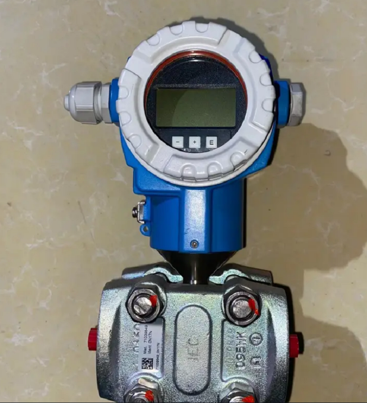 Endress Hauser PMD75-ABC7H21BAAU intelligent differential pressure transmitter