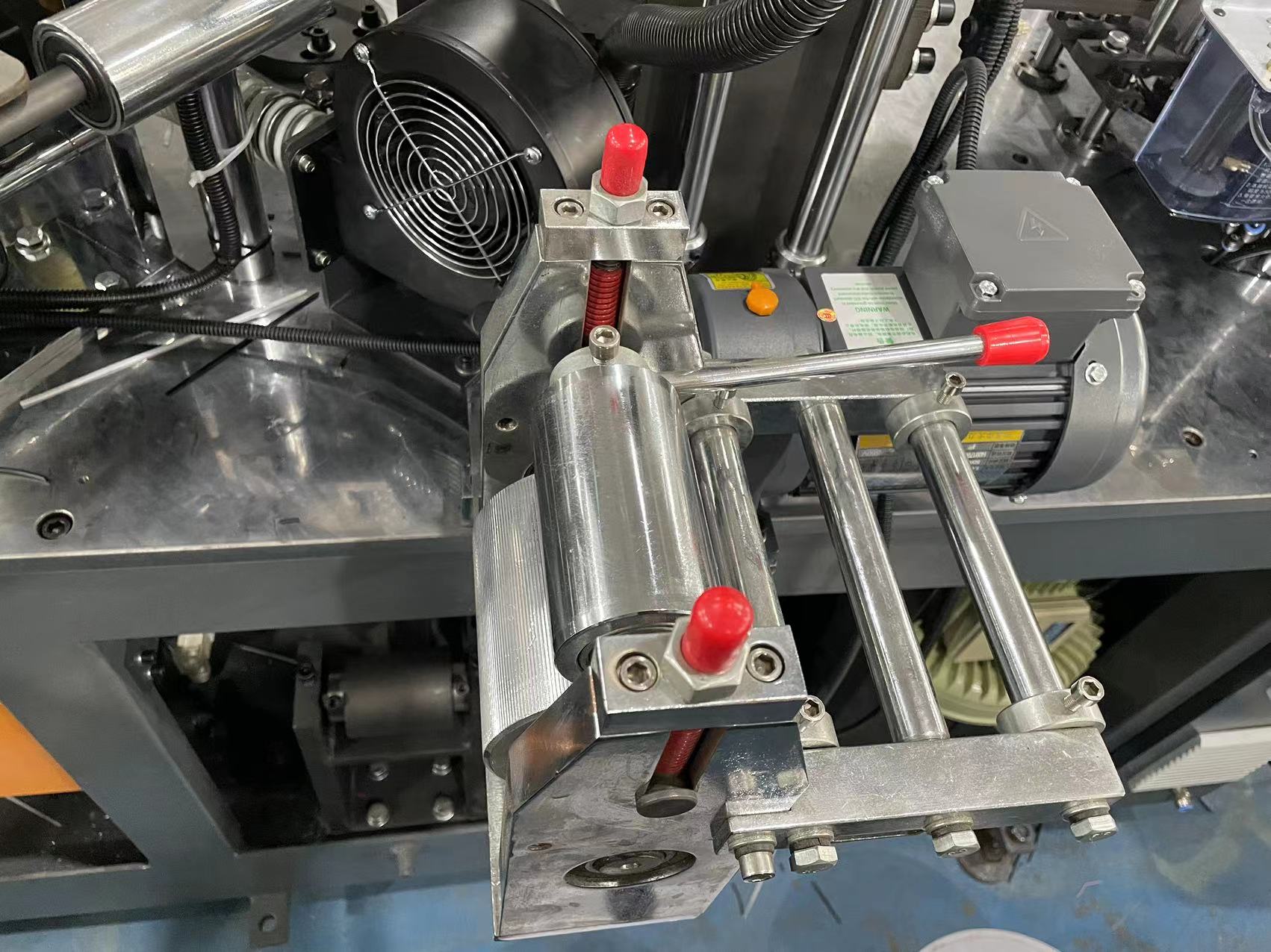 Customized Service Ultrasonic Complete Paper Bowl Making Machine for Disposable Paper Plate and Cup Manufacturing