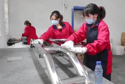 PVC Waterproof Truck Cover Bed Roll Up Truck Bed Cover For Hilux