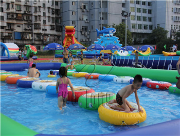 popular inflatable water games / water toys / inflatable water sports game