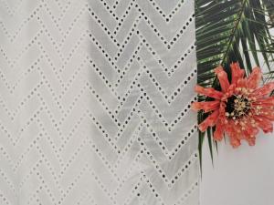 Quality 125CM White Zipper Embroidered Cotton Lace Fabric wholesale