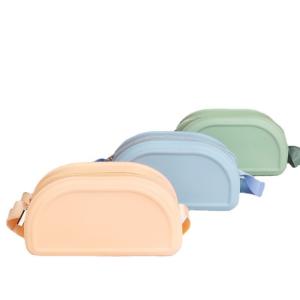 Quality Reusable Harmless Silicone Cosmetic Case , Waterproof Silicone Makeup Pouch wholesale