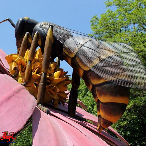 Big Bugs Animatronic Insects Models Fly Children Age Infrared Sensor Control