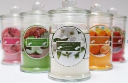 100% paraffin scented glass candle with fruit and flower fragrance packed into