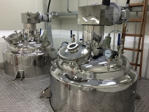 Quality 316SUS Stainless Steel Mixing Tanks / 650L Industrial Storage Tanks For Softgel Making wholesale