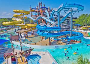 Quality Ashland GelCoat Custom Water Slides , Commercial Fiberglass Water Slides wholesale