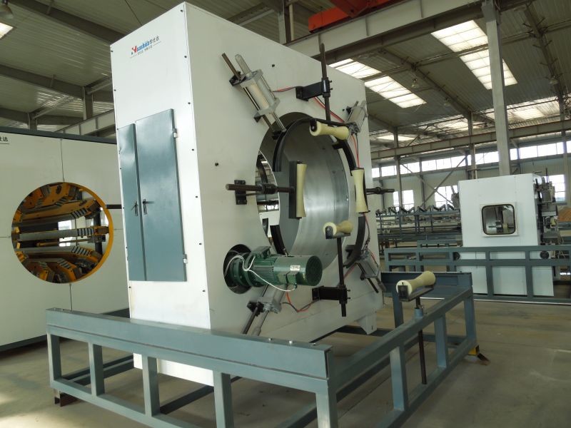 1160mm Automated Insulation Pipe Extrusion Machinery 600kg/H