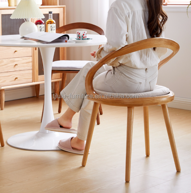 Restaurant Furniture Modern Solid Wood Dining Chair with Cerise Finish and Nordic Design