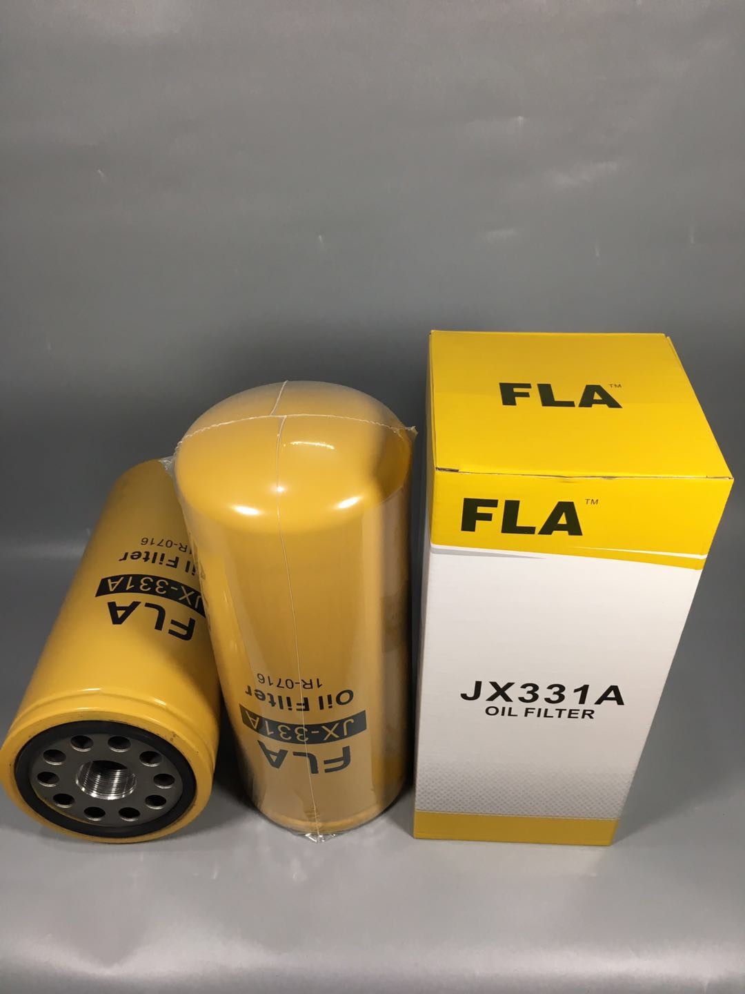 Diesiel Engine Excavator Oil Filter 1R-0716, Synthetic Oil Filter High Quality Ensurfe Sufficient Burning