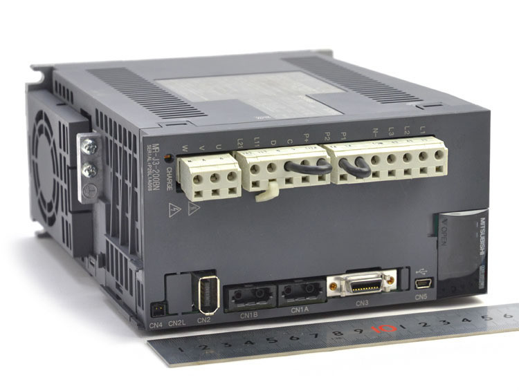 MR-J3-200BN Mitsubishi Original Servo Motor Amplifier Drive MRJ3200BN