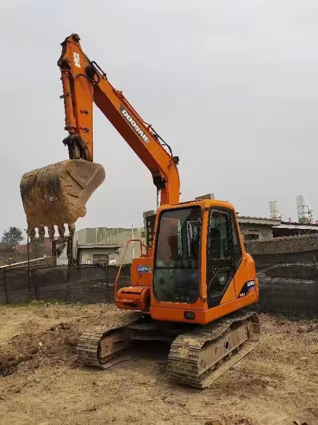 2018 Doosan DH80-7 6 Ton Mini Excavator Track Type DH80 0.28m3