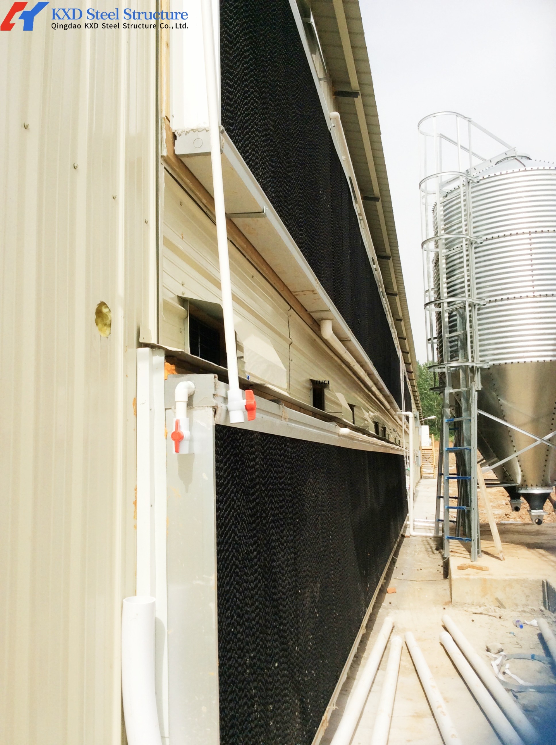 Fully Automatic Animal Feeders Plastic Chicken Feeders And Drinkers