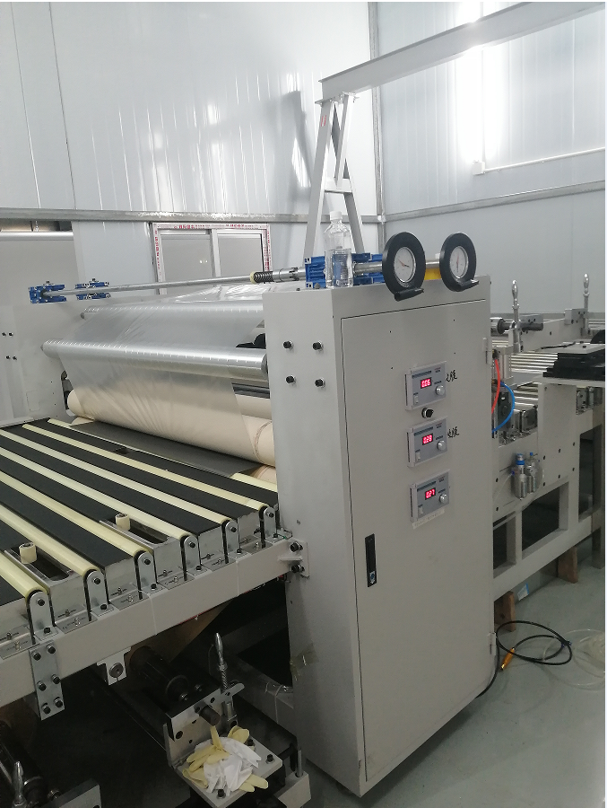 Laminating Machine with Automatic Film Cutting UV Coater Machine For glass,board,pvc board,display screen