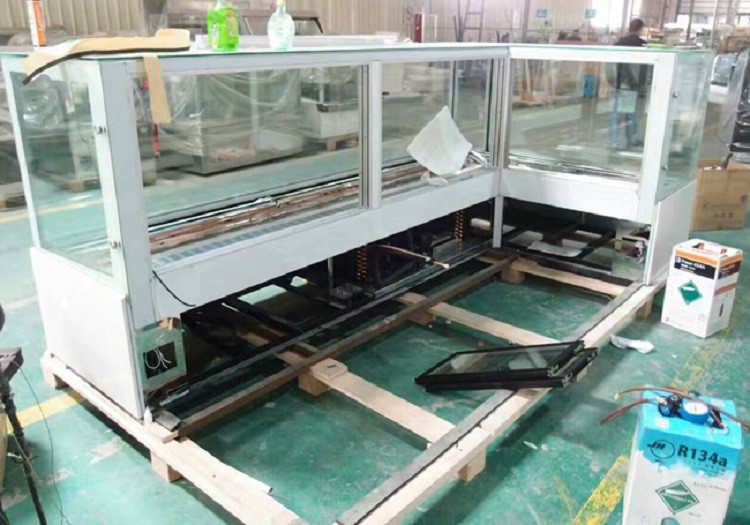 Commercial Cake Display Showcase , 2 Shelf Type Refrigerated Bakery Display Case
